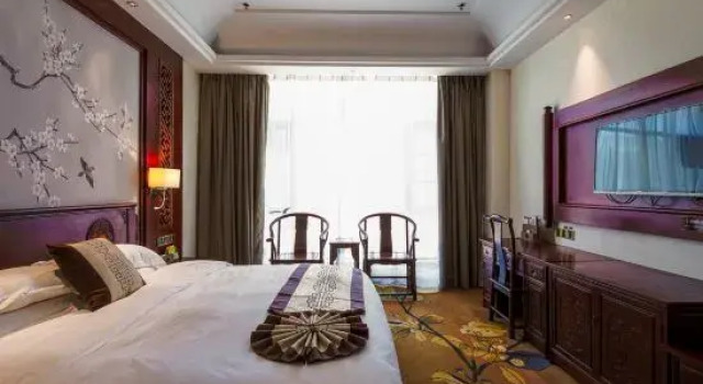 Люкс Business Huashan Hot Spring International Hotel