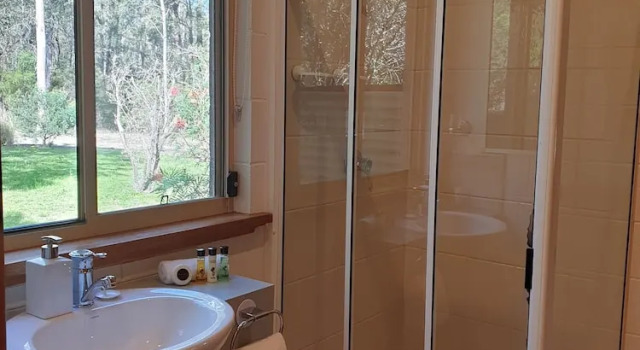 Вилла с балконом Woodlane Cottages Hunter Valley
