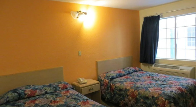 Walnut Inn, Забронировать Отель Даллас Dallas - Fort Worth Metropolitan Area