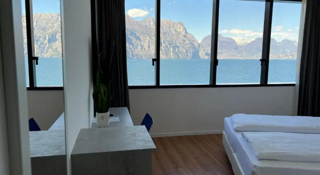 Двухместный номер Standard с видом на озеро Wind Hotel