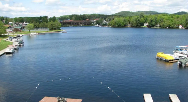 Номер Economy Pine Knoll Hotel Lakeside Lodge & Cabin