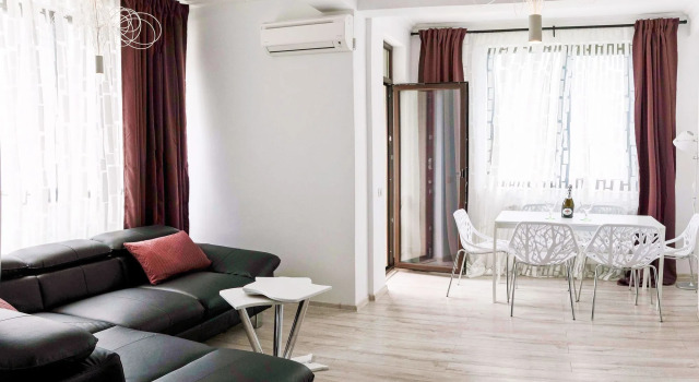 Deluxe Nicolle Solid Residence Mamaia