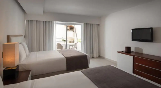 Четырёхместный номер Standard с балконом и с видом на сад Casa Marina Sosua, Trademark by Wyndham All Inclusive