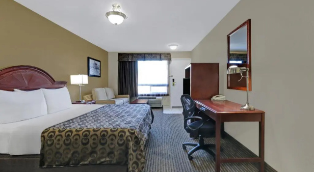 Номер Standard SureStay Plus Hotel by Best Western Drumheller