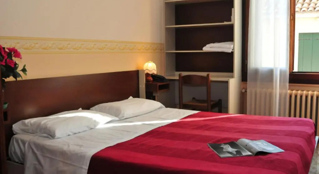 Номер Standard с видом на воду Locanda SantAnna Hotel