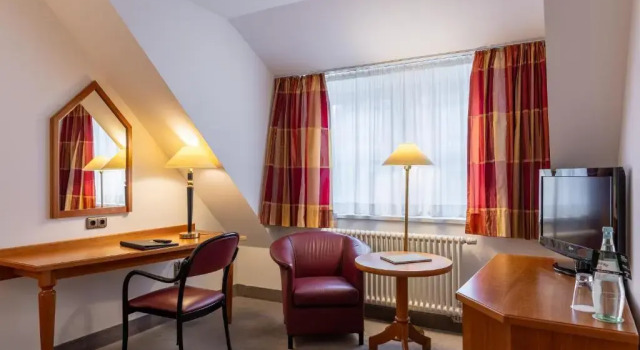 Номер Comfort Hotel Alma Am Anger