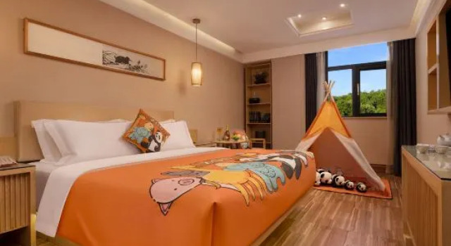 Семейный тент Fuyang Moli Luhua Business Hotel (Fuyang ecological paradise store)