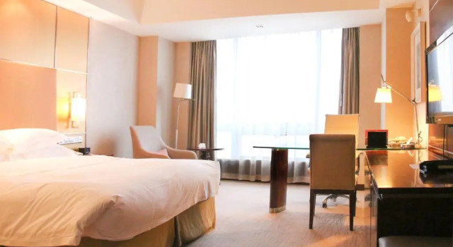 Двухместный номер Superior Crowne Plaza Yantai Sea View by IHG