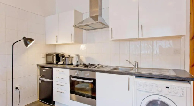 Calabria 4 Comfortable apartment, Забронировать Апартаменты/квартира Отели Большого Лондона с завтраком, Завтраки
