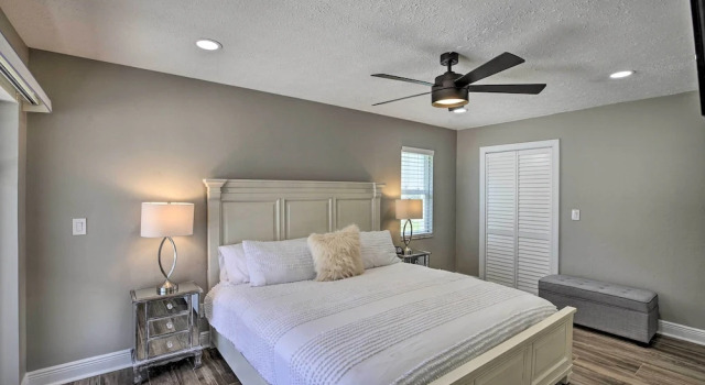 Canal-front Cape Coral Home: Pool & Patio