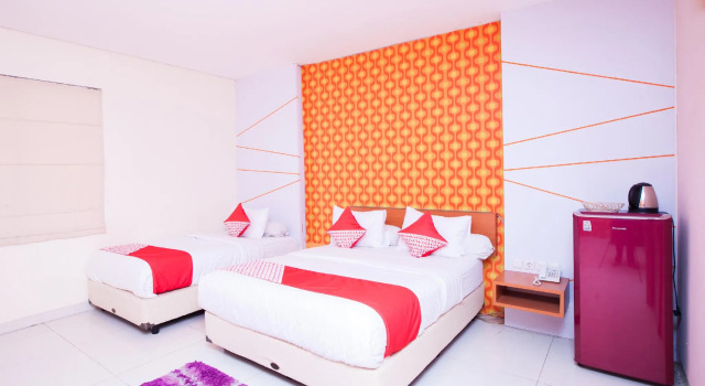 Suite OYO 340 Cleo Near RS Bandung Advent
