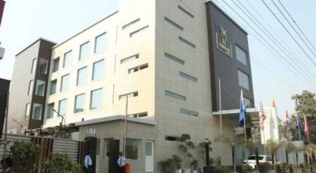 Kings Forth Hotels, Забронировать Отель Отели Нью-Дели с парковкой, Парковка