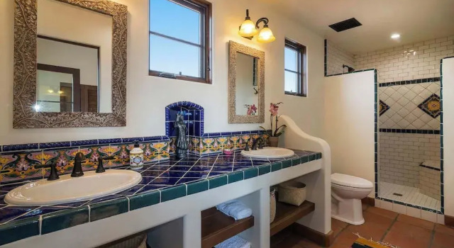 Коттедж с частичным видом на океан Casa de Lujo - Spanish Seaside Retreat
