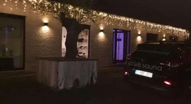 B&B Maison Beau, Buchen Sie Bed & Breakfast Zonhoven Limburg