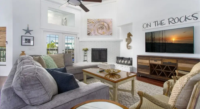 On The Rocks 6 Bedroom Home by Redawning