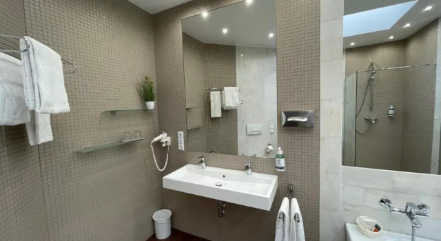 Полулюкс Cityhotel Kaiser Karl Aachen