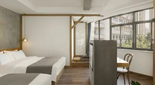 Люкс Yuepan Island Hotel