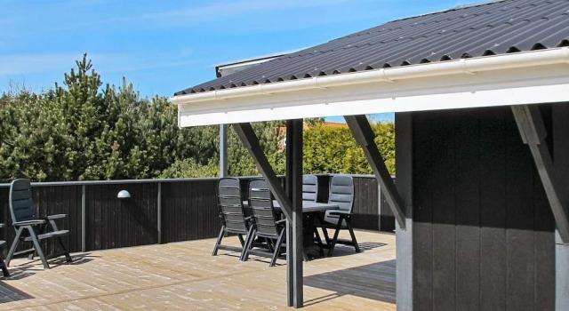 Коттедж 4 star holiday home in Hals