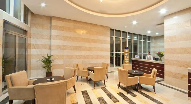 Tulip Inn Hotel Apartment, Varaa Huoneisto Ajman Arabiemiirikunnat