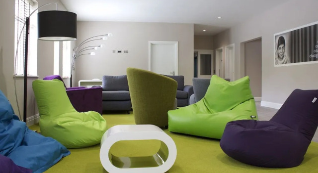 The International, Book Vacation Home Knock Mayo