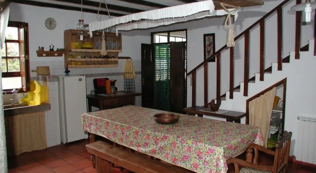 Casa Rosinha Menor, Забронировать Дом для отпуска Виллы Виана-ду-Каштелу, рядом с Фуникулер Санта-Лузия, Вилла