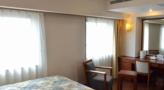 Трёхместный номер Standard Yokohama Mandarin Hotel