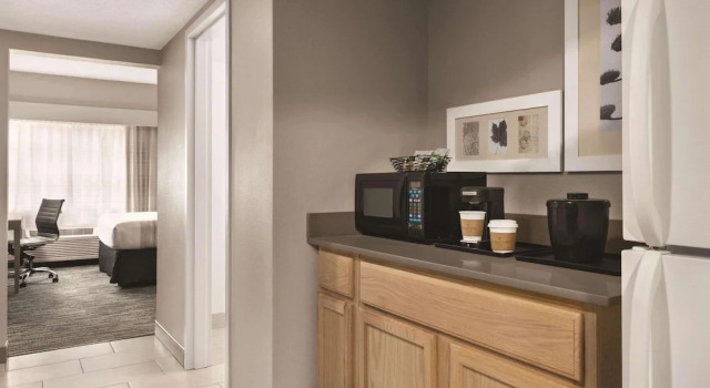 Люкс Country Inn & Suites by Radisson, Williamsburg East Busch Gardens , VA
