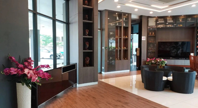Nest n Rest Hotel