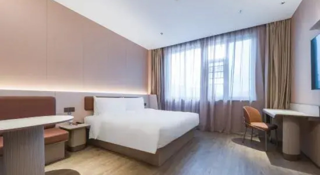 Люкс HanTing Hotel (Linhai Dayang East Road)