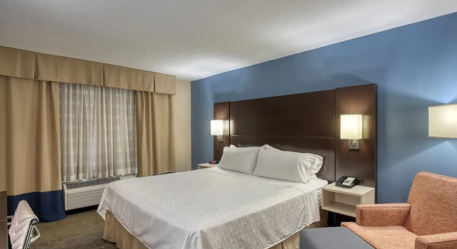 Двухместный номер Standard Holiday Inn & Suites Atlanta Airport North by IHG