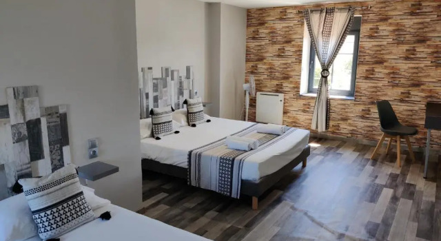 Номер Comfort Hotel Les Voyageurs - Vogüé