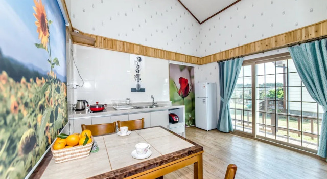 Dreaming Jeju Pension, Забронировать Отель Отели Согвипхо с парковкой, Парковка