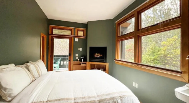 Люкс с 2 комнатами Outland Chalet & Suites Great Smoky Mountains