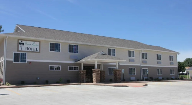 Green Acres Hotel, Rezervasyon Otel Pittsfield Illinois
