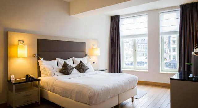 Двухместный люкс Presidential с видом на реку Ghent Marriott Hotel