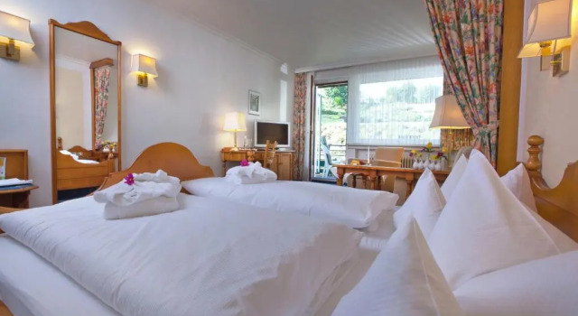 Двухместный номер Standard с балконом Hotel Garni Fürst von Waldeck
