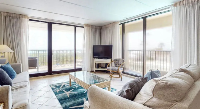 Beachside 3BR Resort Condo: Suntide III - Unit 210, Book Ferieresort Resorthoteller i Padre Island, Ferieresort