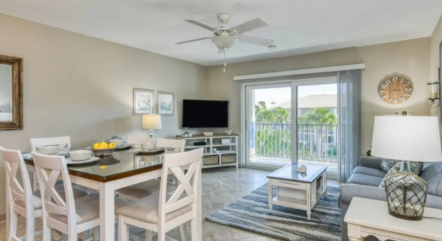 Ocean Villas #126, Buchen Sie Ferienwohnung Coquina Gables Florida