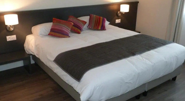 Hotel La Bourrine, Забронировать Отель Бурньёф-ан-Рес Земли Луары