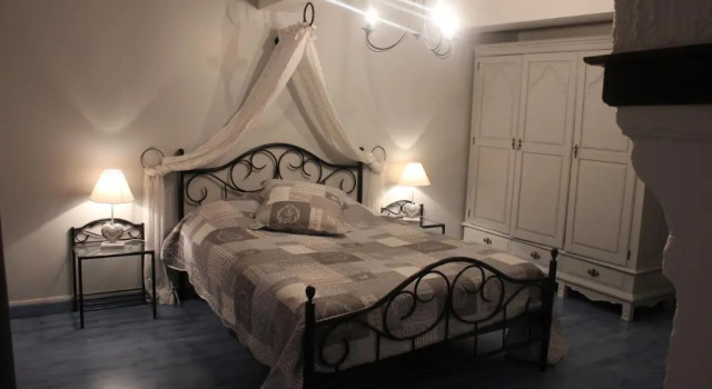 gite de la ruelle des messes, Réserver Appartement LʼÉchelle 