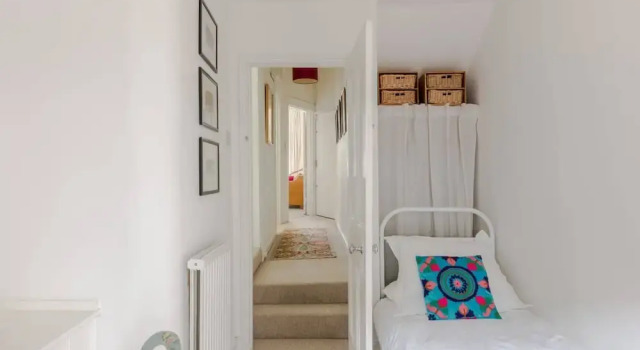 Traditional 2 Bed Apartment, Notting Hill, Забронировать Апартаменты/квартира Отели Лондона с парковкой, рядом с Музей торговых марок, упаковки и рекламы, Парковка