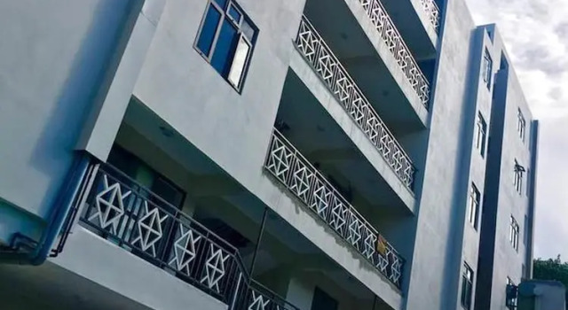 Apartment With 2 Bedrooms in Flic en Flac, With Wonderful sea View, Shared Pool, Enclosed Garden, Boek Appartement Flic-en-Flac Mauritius West Coast