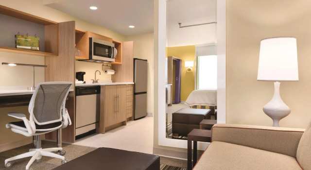 Двухместный люкс Home2 Suites By Hilton Phoenix-Tempe University Research Park