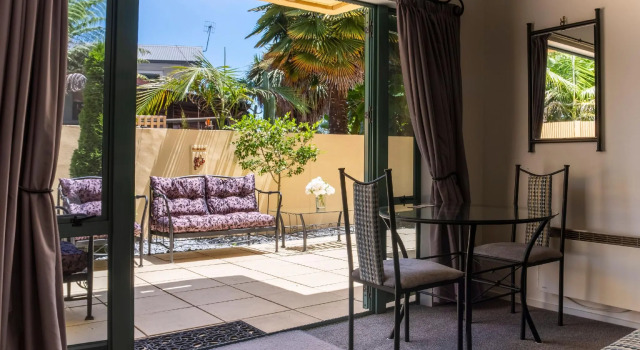 Люкс с 2 комнатами Tuscany Gardens Motor Lodge