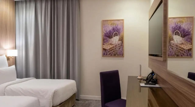 Двухместный номер Deluxe فندق ترى النزهة -Tura Hotel AlNuzha