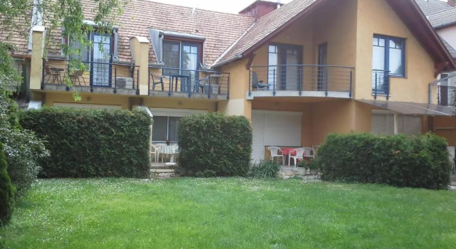 Студия Piroska Apartman