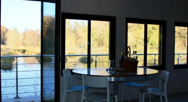 Коттедж La cabane du pont du Douet