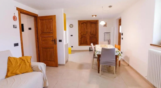 Accogliente e confortevole appartamento a Doues, Buchen Sie Ferienwohnung Doues Aostatal