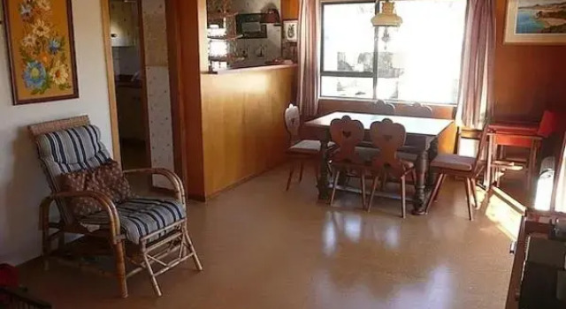 Cute Cottage - Cooks Beach Bach, Забронировать Дом для отпуска Отели Кукс-Бич с парковкой, Парковка