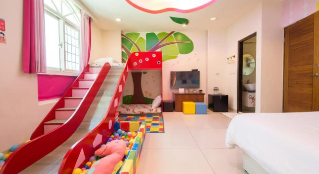 Família Suite varanda Little Apple B&B